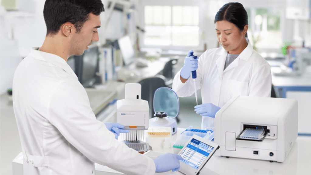 Webinar Mettler Toledo: Îmbunătățirea calității datelor și a reproductibilității cu un sistem de pipetare cu 96 de canale